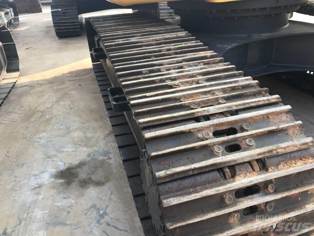 Komatsu PC 200-8N1 Vikšriniai ekskavatoriai