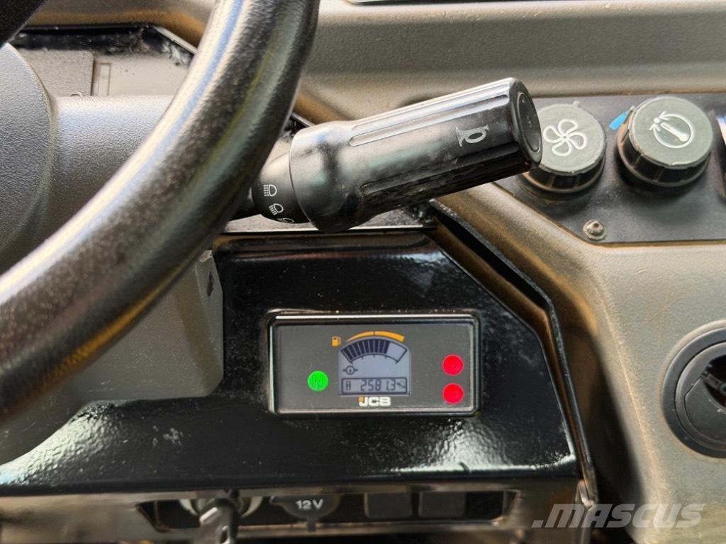 JCB 6 ST Statybiniai savivarčiai sunkvežimiai