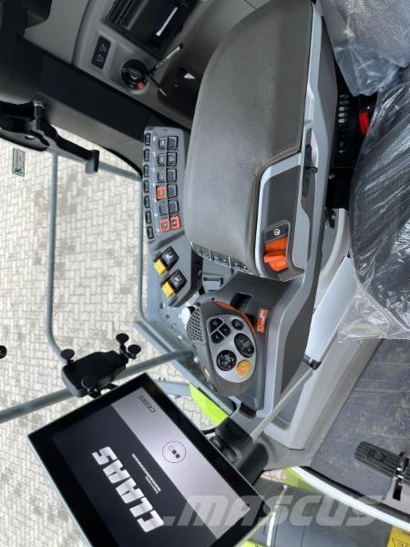 CLAAS LEXION 7500 Derliaus nuėmimo kombainai