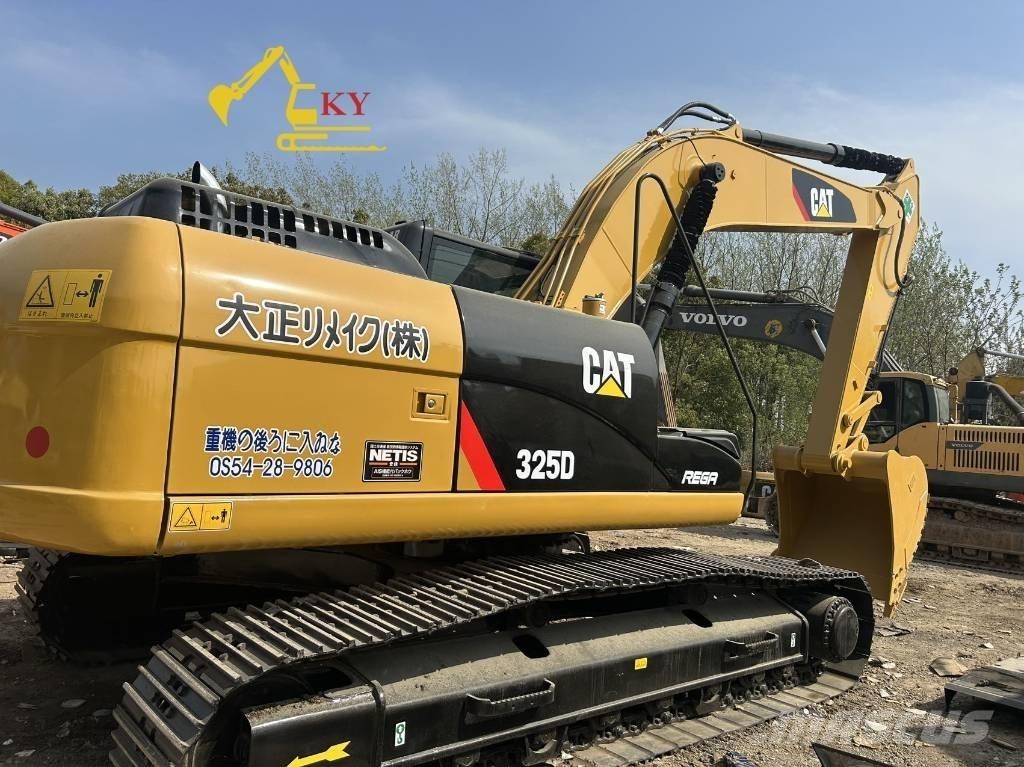 CAT 325 Vikšriniai ekskavatoriai