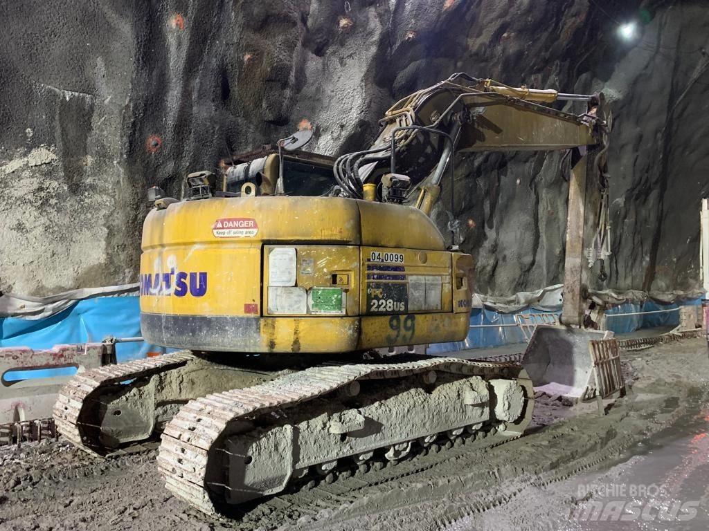 Komatsu PC228US-8 Statyba - Kita
