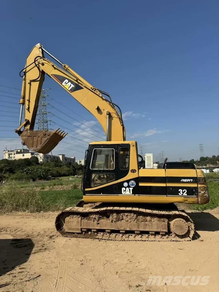 CAT 320 B Vikšriniai ekskavatoriai
