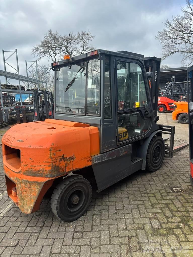 TCM FD 50 T2 Dyzeliniai krautuvai