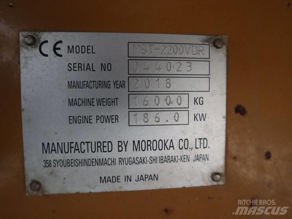 Morooka MST 2200 VDR Vikšrinė savivartė technika