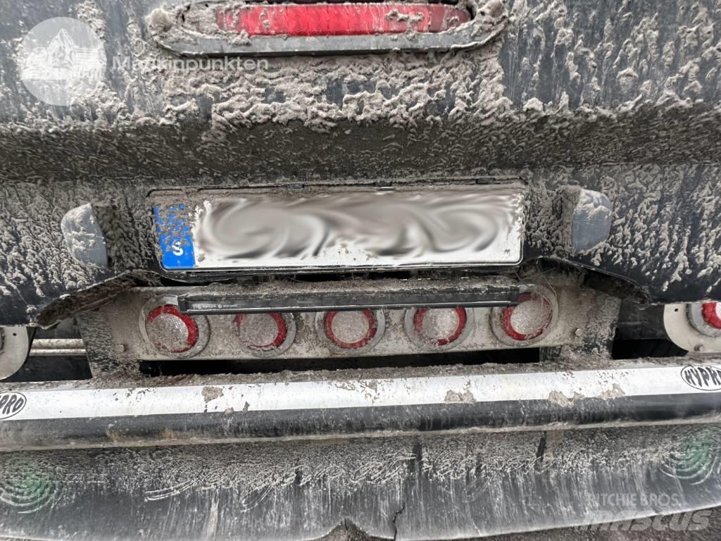 Jyki V 42 T00 Miškovežių priekabos