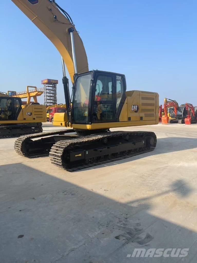 CAT 330 Vikšriniai ekskavatoriai