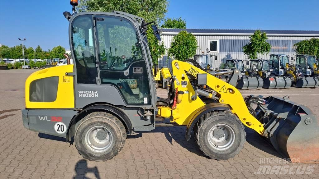 Wacker Neuson WL32 Naudoti ratiniai krautuvai
