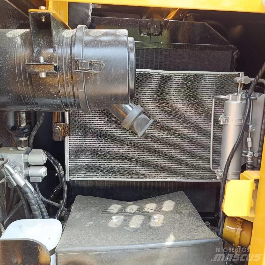 Sany SY 75 Vikšriniai ekskavatoriai
