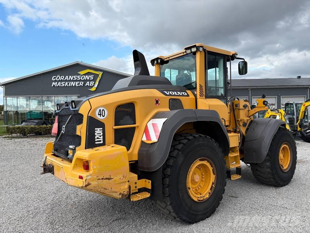 Volvo L 120 H Naudoti ratiniai krautuvai