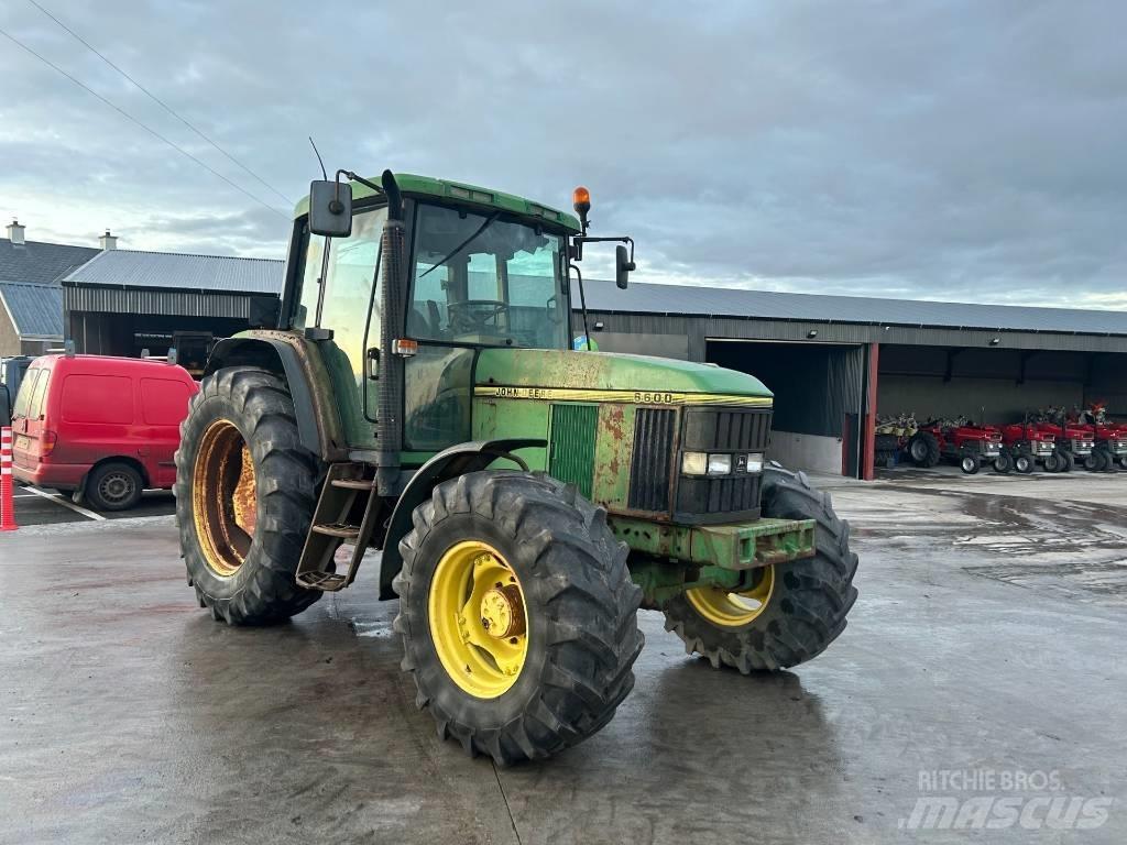 John Deere 6600 Traktoriai