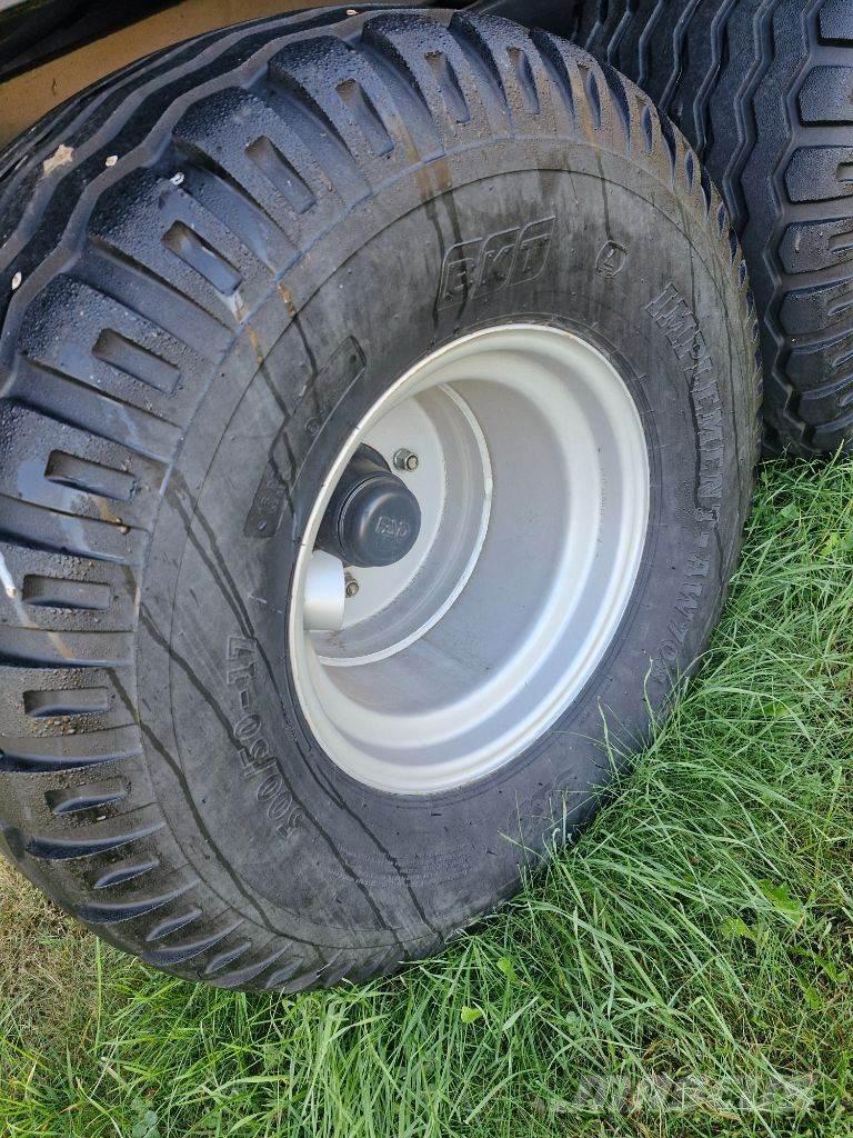 Bala Agri TK 1112 Savivartės priekabos