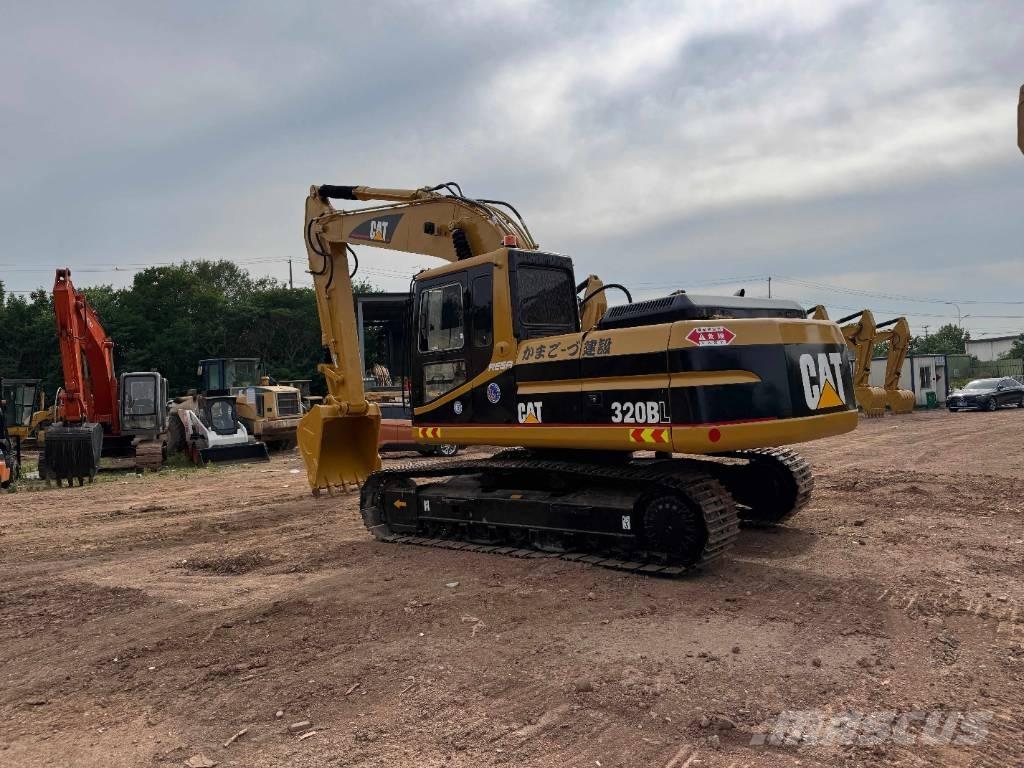 CAT 320B Vikšriniai ekskavatoriai
