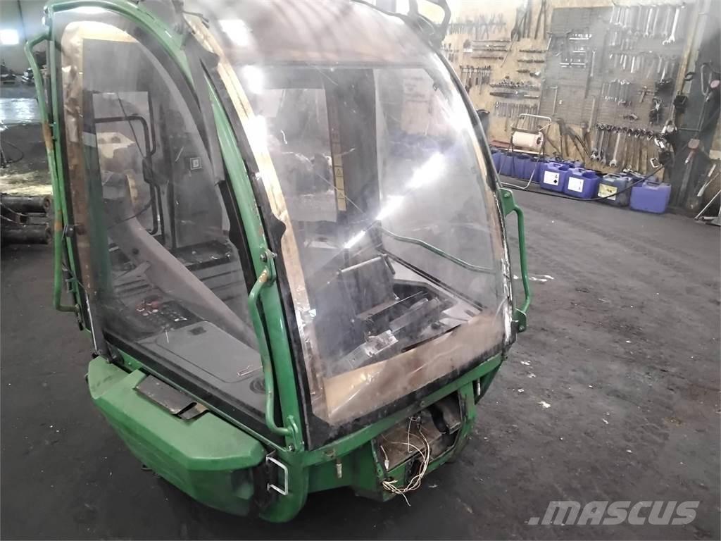 John Deere 1270E Kabinos ir salonai