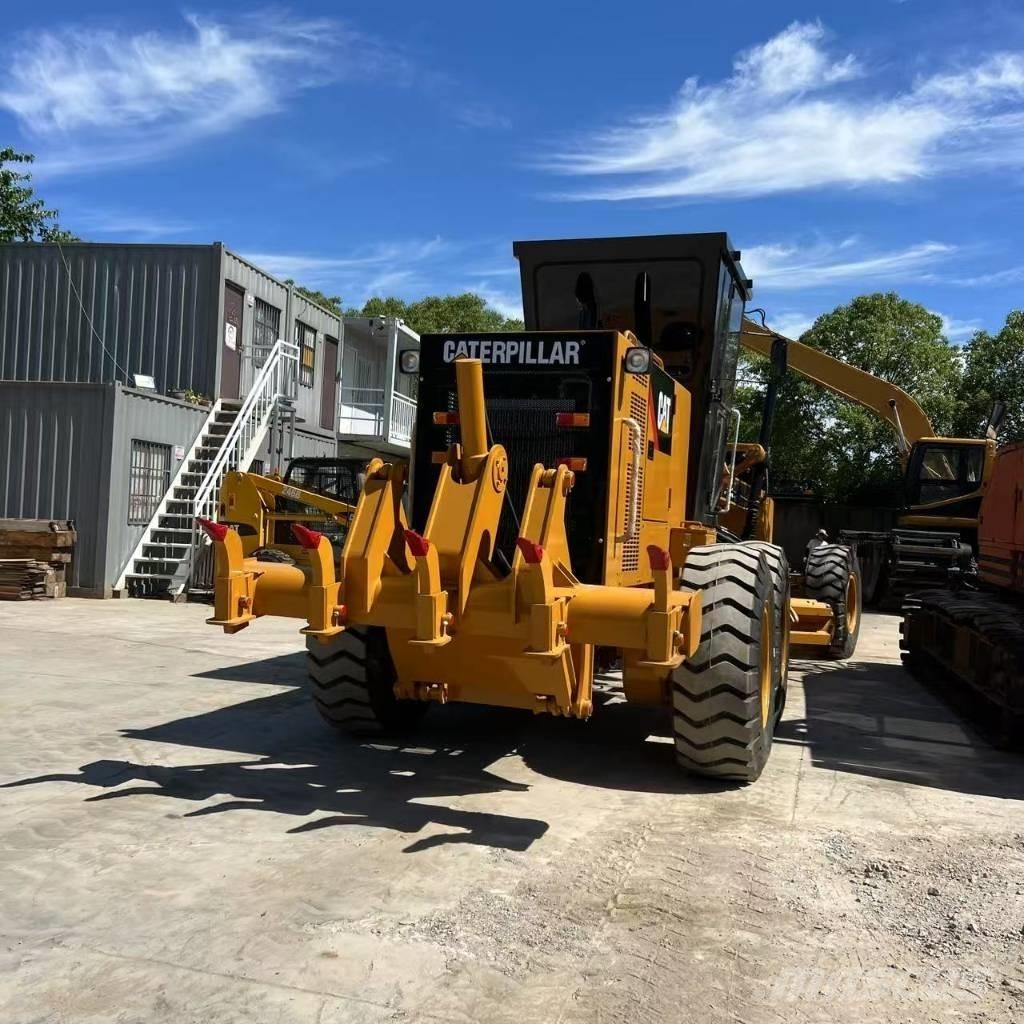 CAT 140 K Greideriai