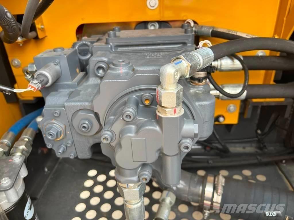 XCMG XE135GA Vikšriniai ekskavatoriai