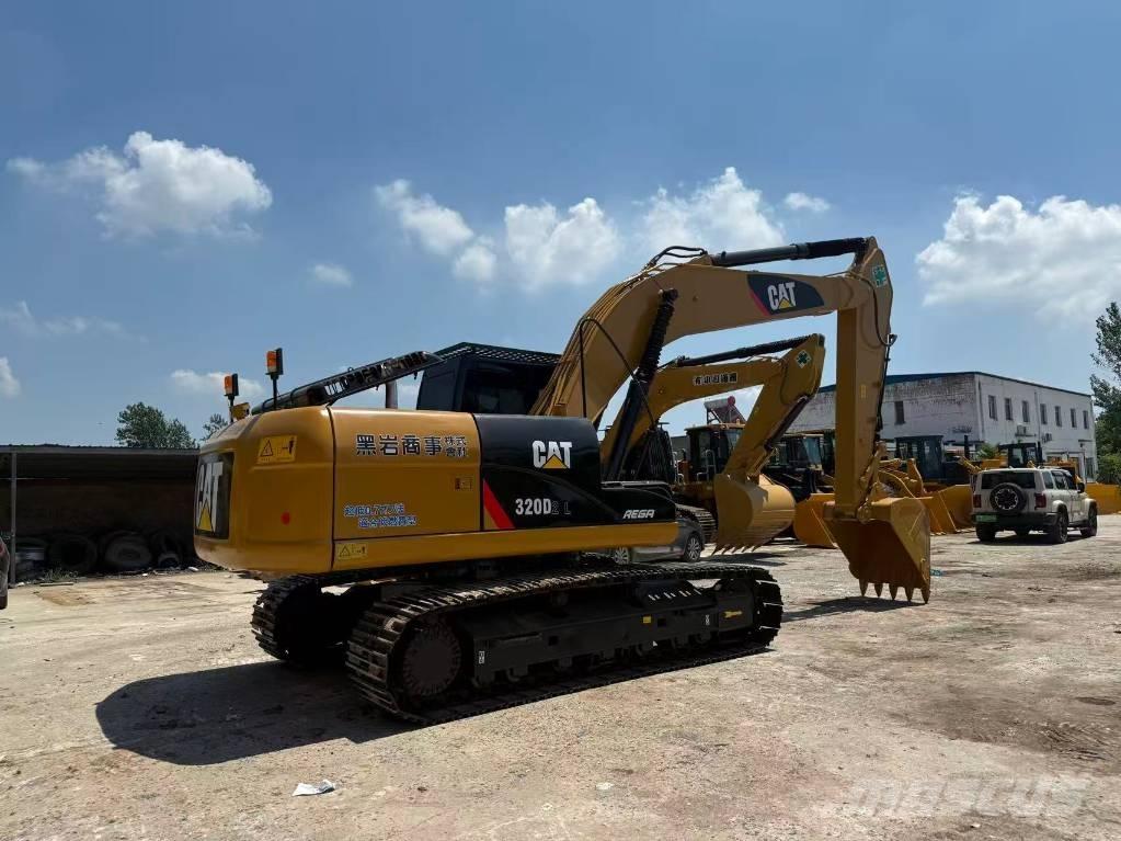 CAT 320 D Vikšriniai ekskavatoriai