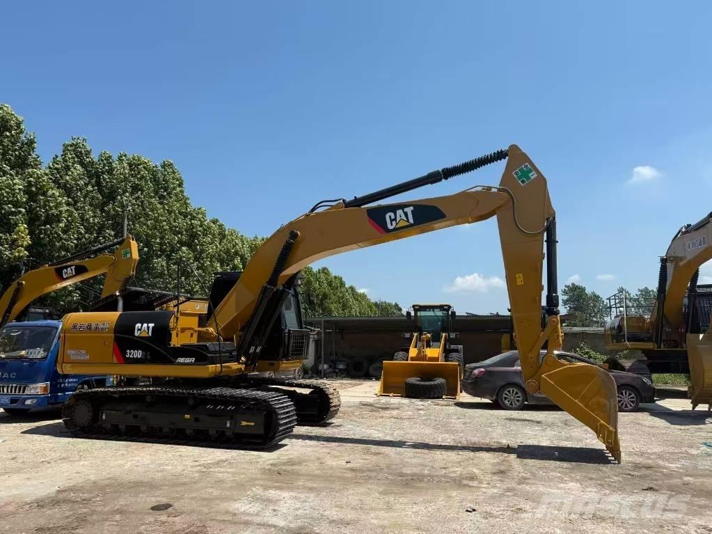 CAT 320 D Vikšriniai ekskavatoriai