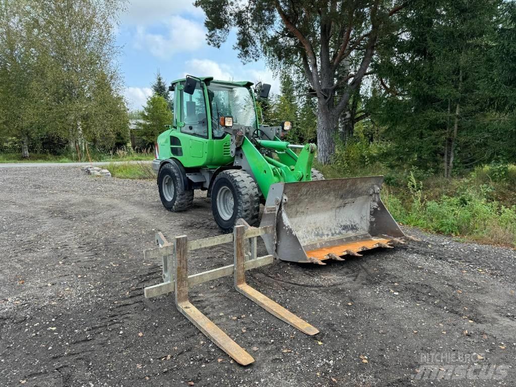 Volvo L 25 F Naudoti ratiniai krautuvai
