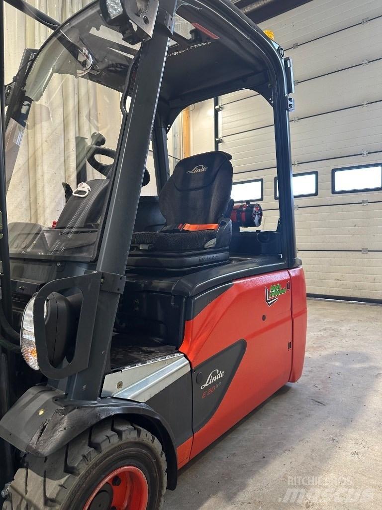 Linde E20L-02 Elektriniai šakiniai krautuvai