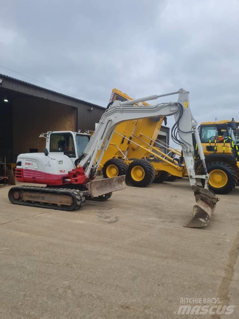 Takeuchi TB 290 Vidutinės galios ekskavatoriai 7-12 t