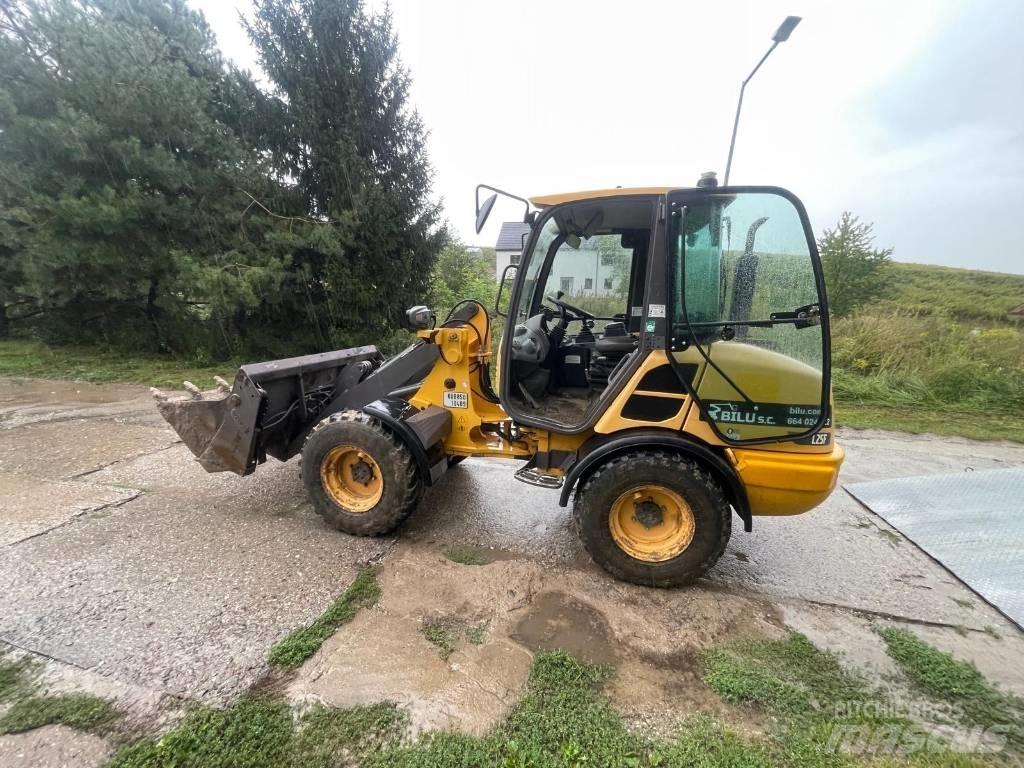 Volvo L 25 Naudoti ratiniai krautuvai