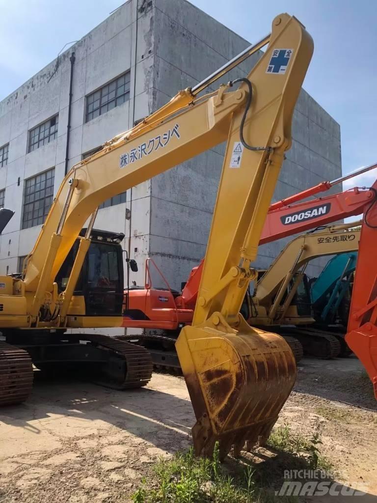 Komatsu PC 200-8 Vikšriniai ekskavatoriai