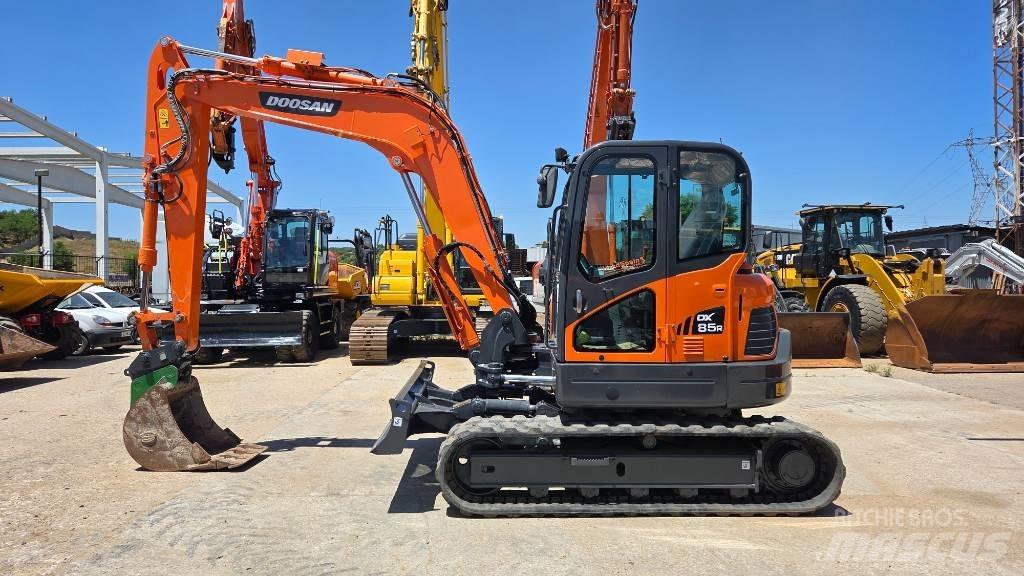 Doosan DX 85 Vidutinės galios ekskavatoriai 7-12 t