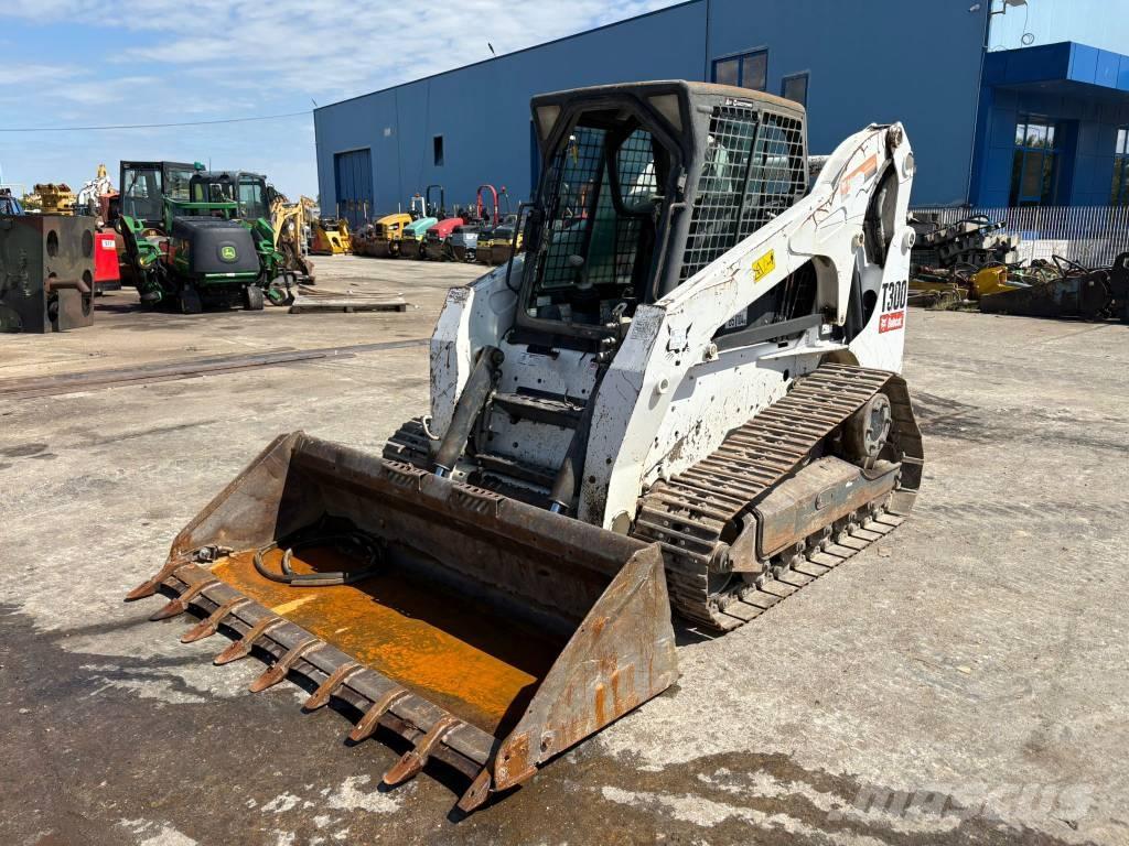Bobcat T 300 Krautuvai su šoniniu pasukimu