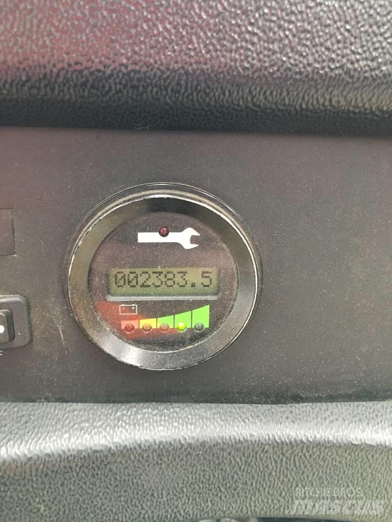 Hyster R30XMF2 Didelių aukščių keltuvai-krautuvai