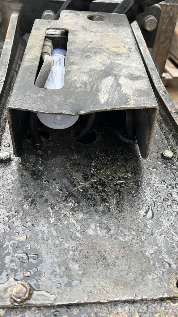 CAT H 115 Hidrauliniai kūjai / Trupintuvai