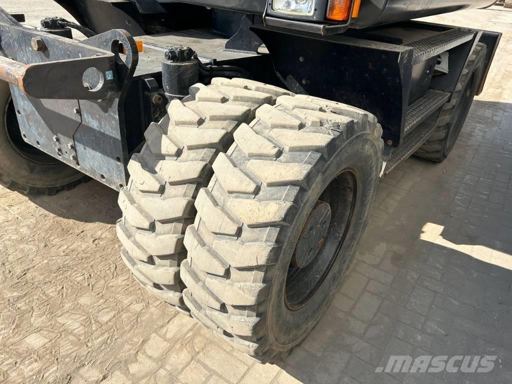 Hitachi ZX 140 W-5B Ratiniai ekskavatoriai