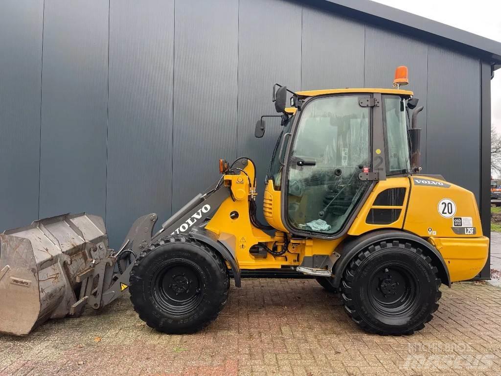 Volvo L25f Naudoti ratiniai krautuvai