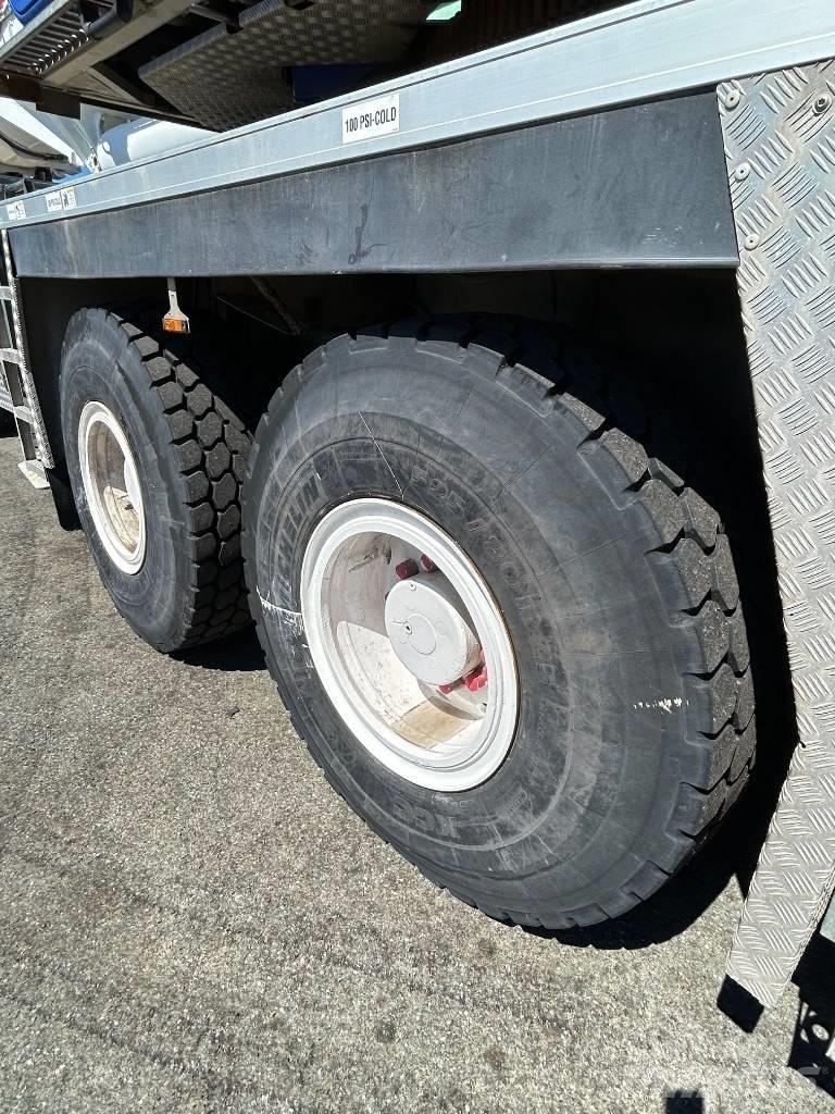 Tadano ATF 220 G-5 Visureigiai kranai