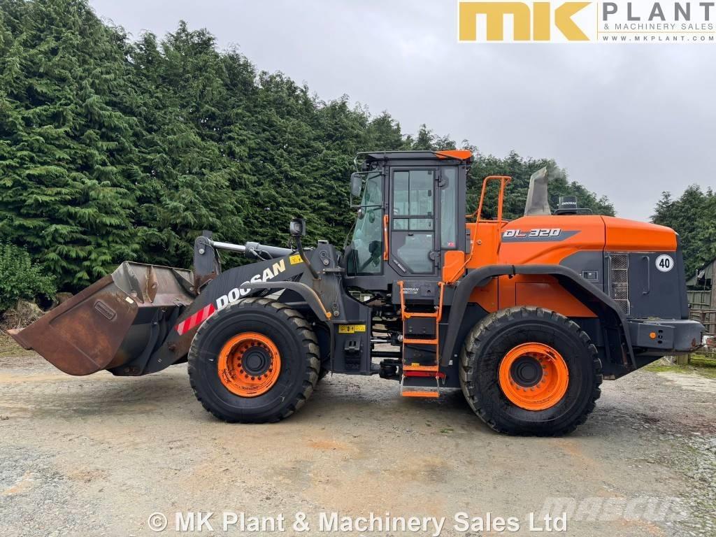 Doosan DL 320-7 Naudoti ratiniai krautuvai
