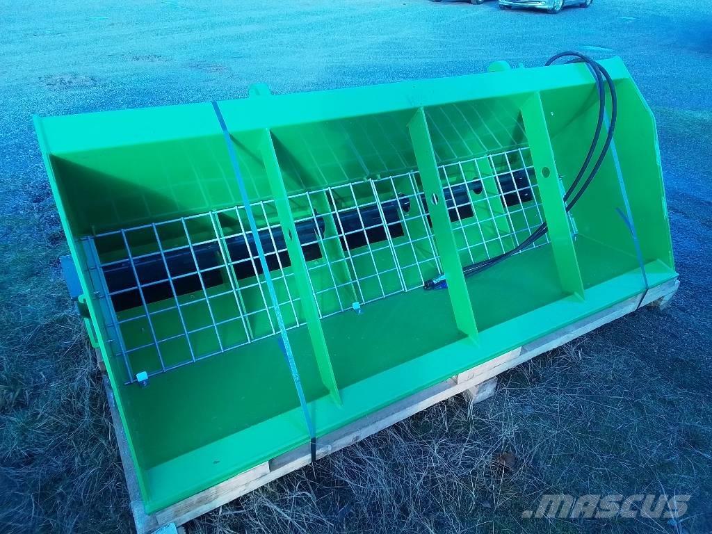 Sami SL-2300 Smėlio ir druskos barstytuvai