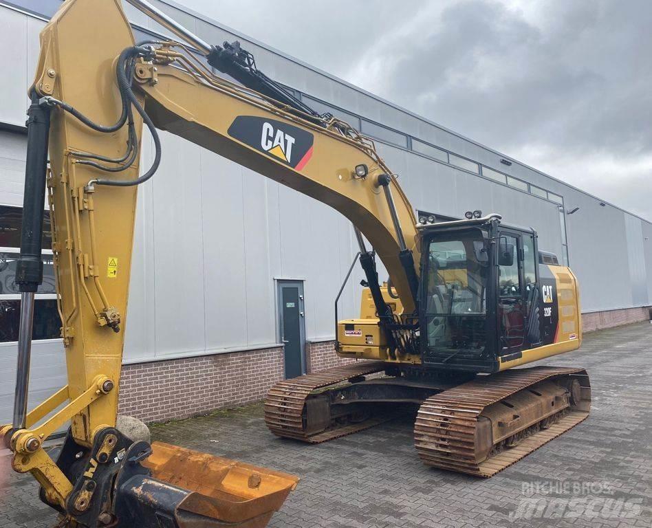 CAT 320 FL Vikšriniai ekskavatoriai
