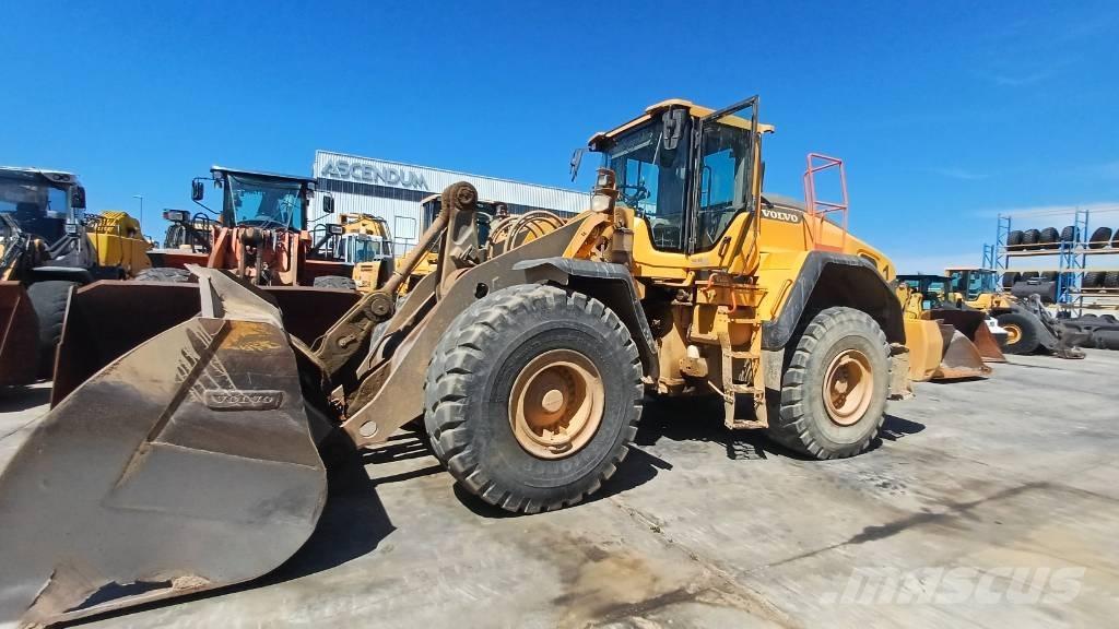 Volvo L 180 H Naudoti ratiniai krautuvai