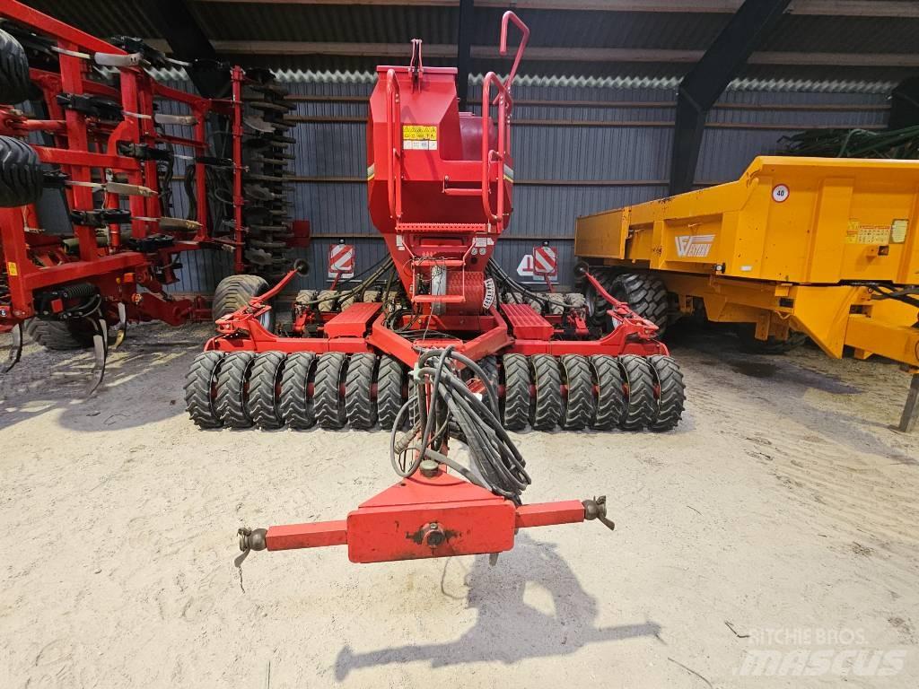 Horsch Pronto 4 DC Sėjamieji kombainai