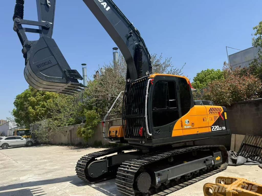 Hyundai R220LC-9S Vikšriniai ekskavatoriai