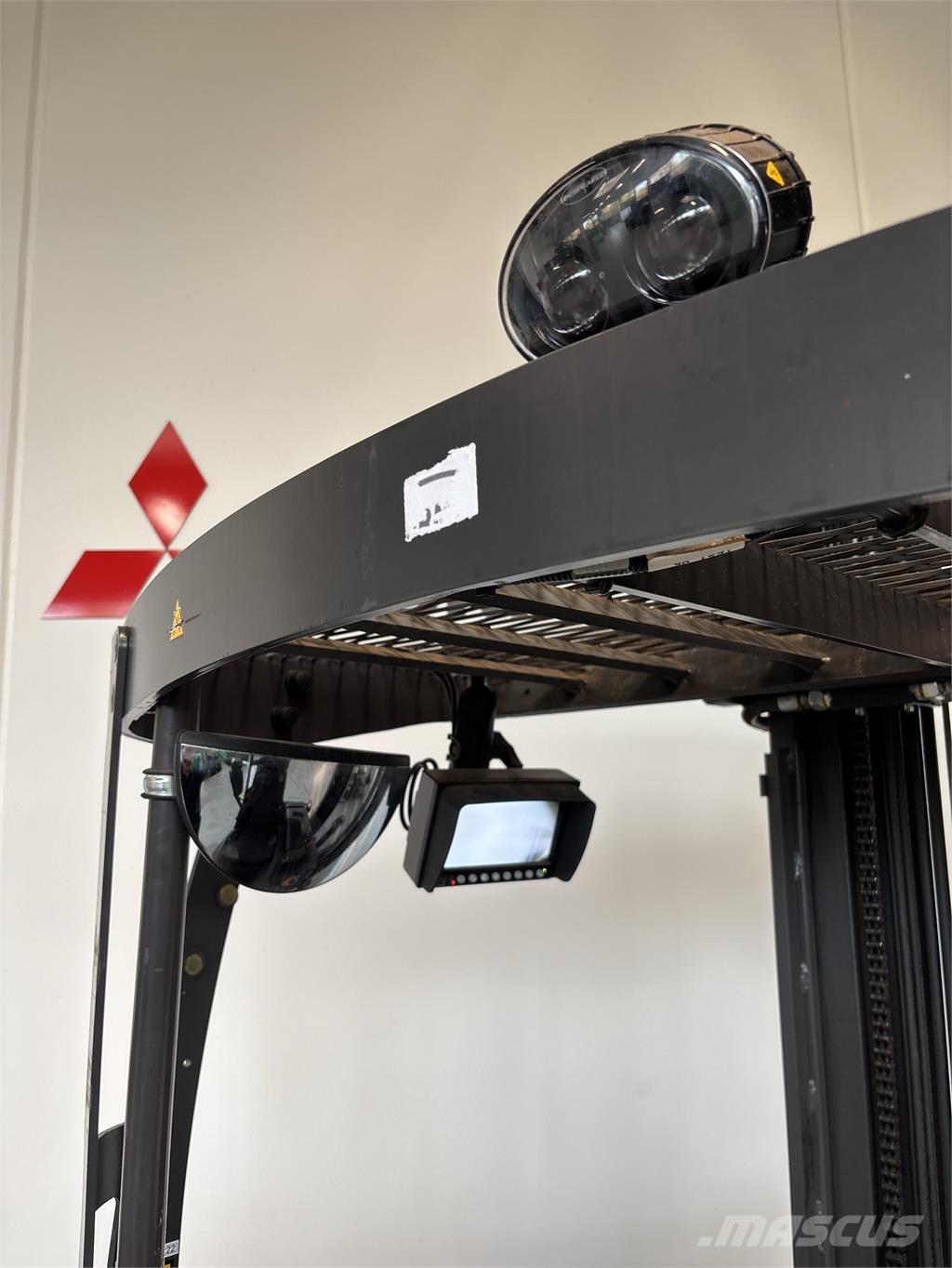 Atlet UMS160 Šakiniai krautuvai su prailgintu keltuvu