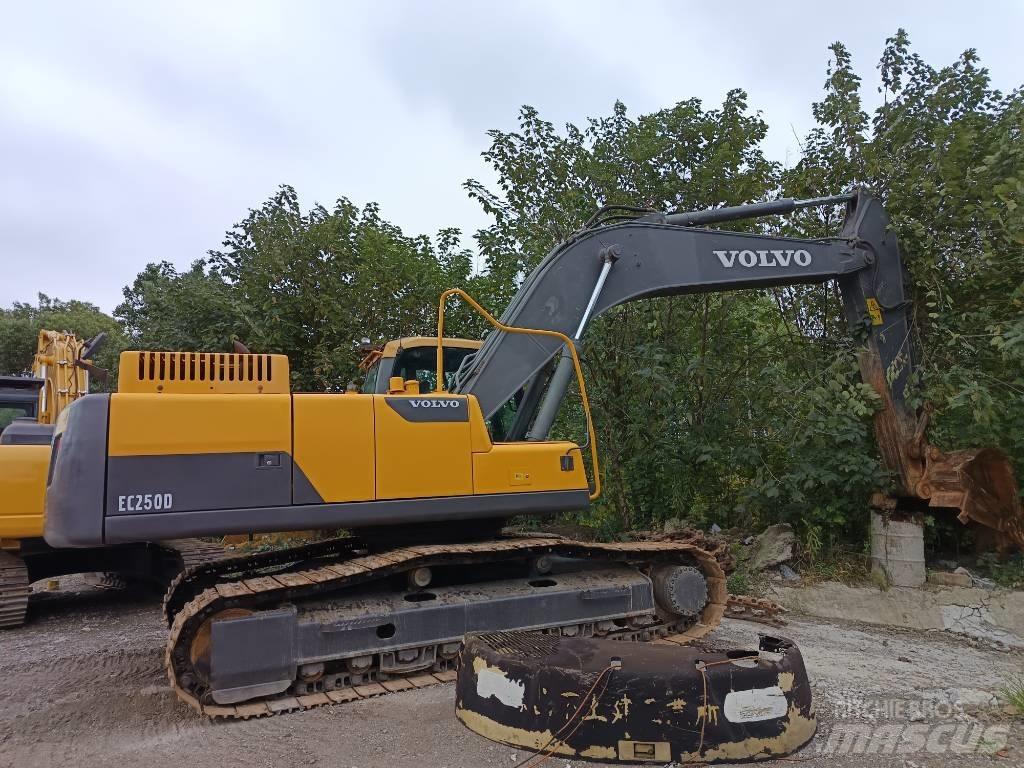 Volvo EC 250 Vikšriniai ekskavatoriai
