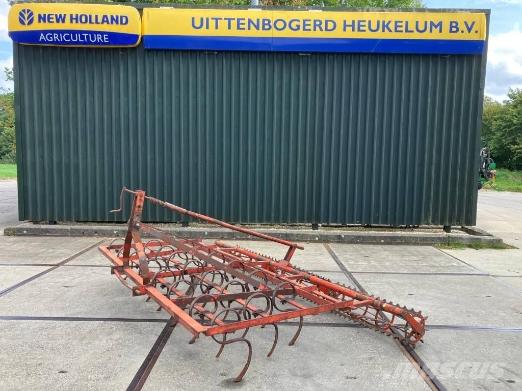 Kongskilde triltand Kultivatoriai
