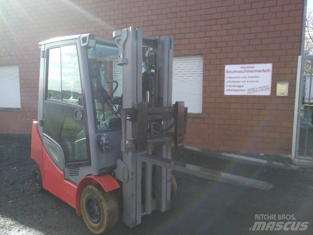 Jungheinrich TFG 320 LPG (dujiniai) krautuvai