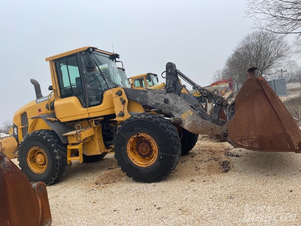 Volvo L 90 G Naudoti ratiniai krautuvai