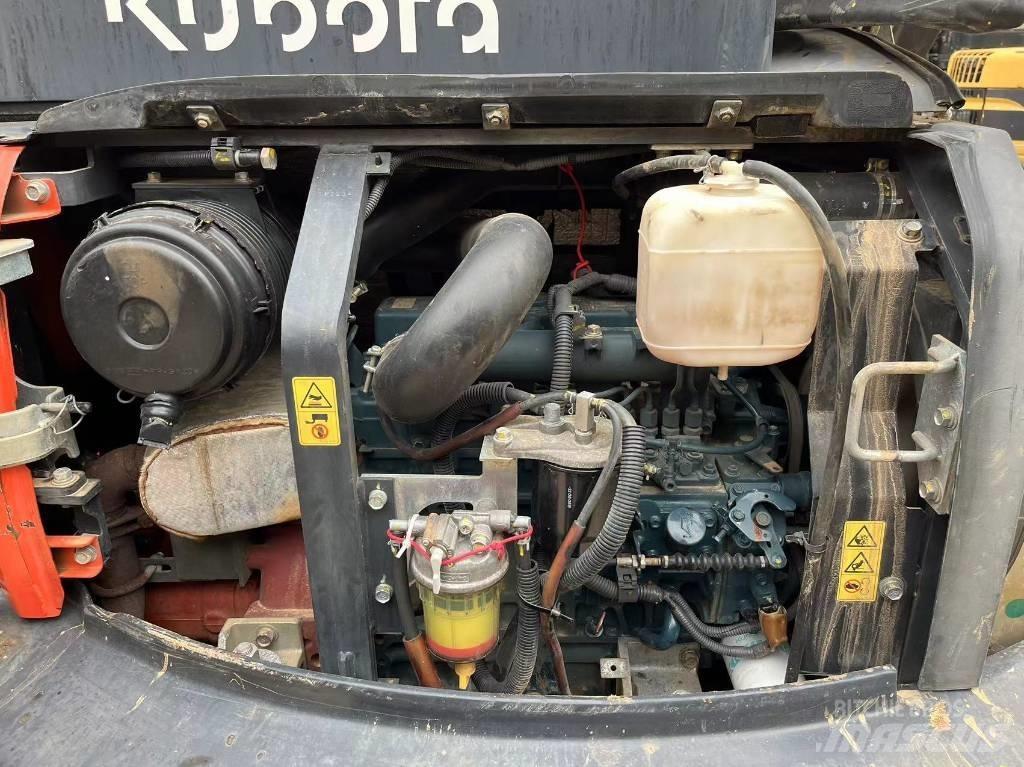 Kubota KX155-5 Vikšriniai ekskavatoriai
