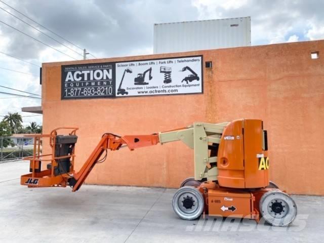 JLG E 300 AJP Statyba - Kita