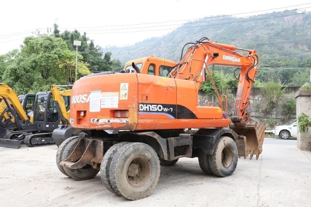 Doosan DH 150 W-7 Ratiniai ekskavatoriai