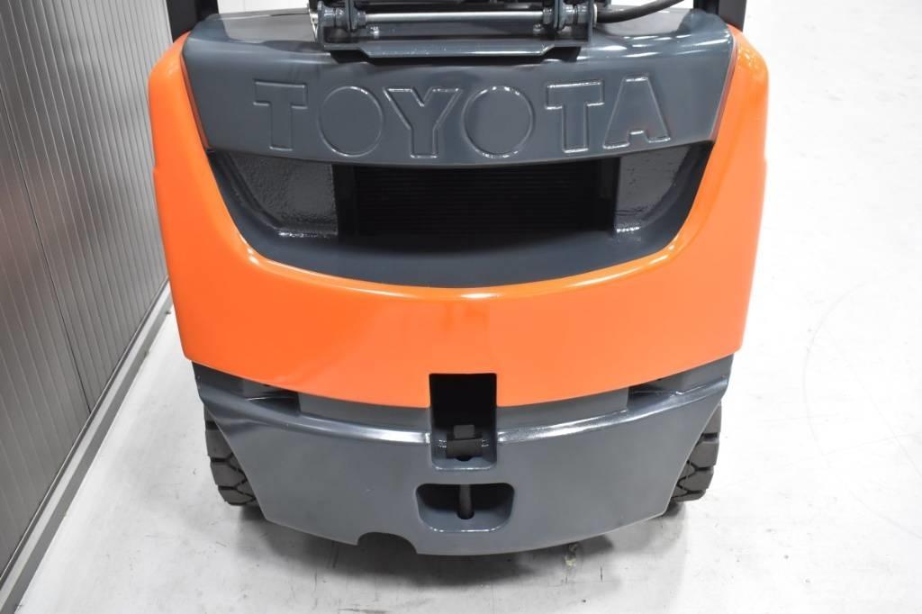 Toyota 02-8FGF18 LPG (dujiniai) krautuvai