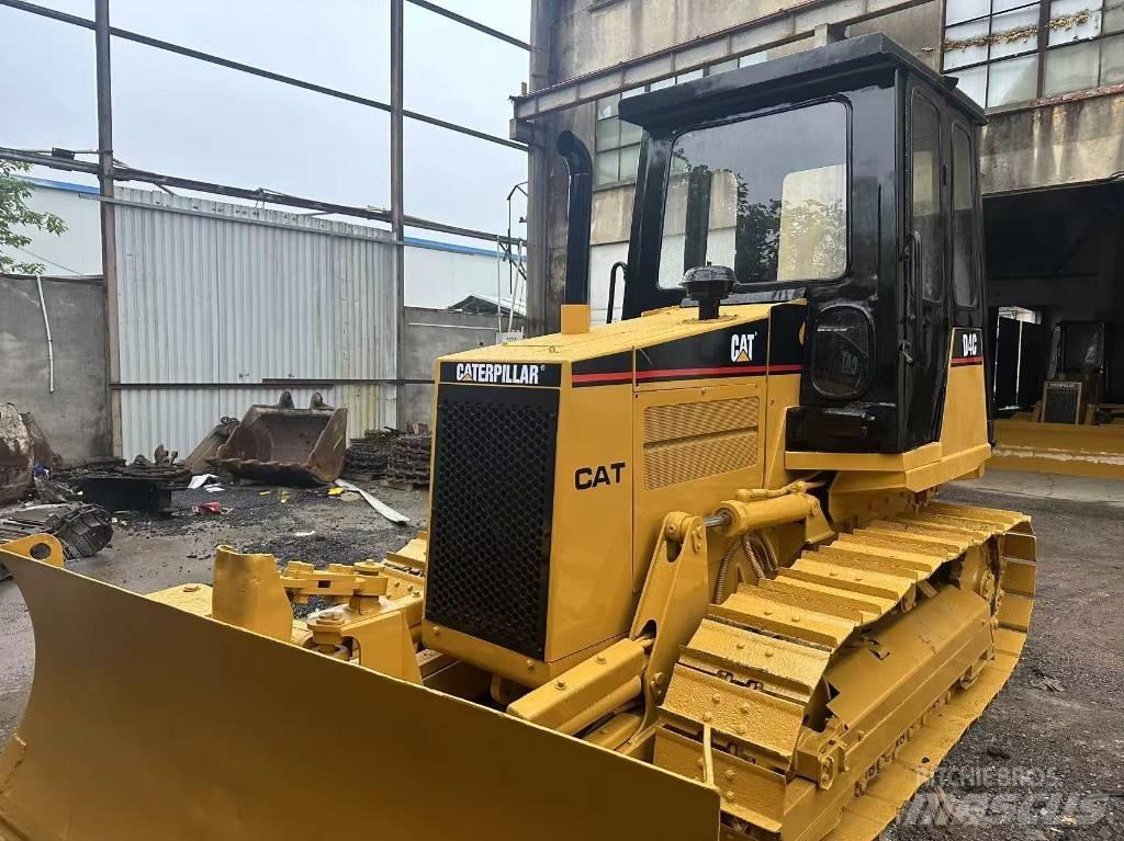 CAT D 4 C Vikšriniai buldozeriai
