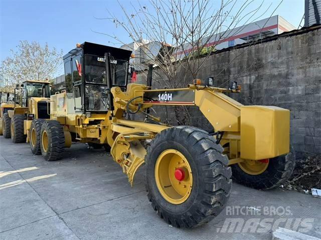 CAT 140 H Greideriai